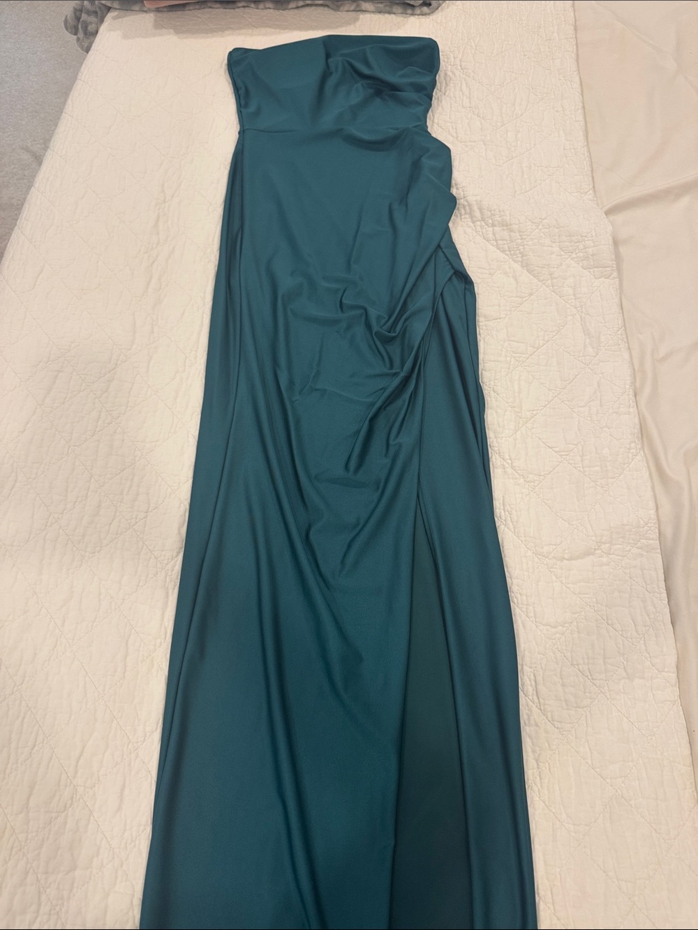 Windsor Strapless Teal Formal Gown. Used one time. Size Medium.
